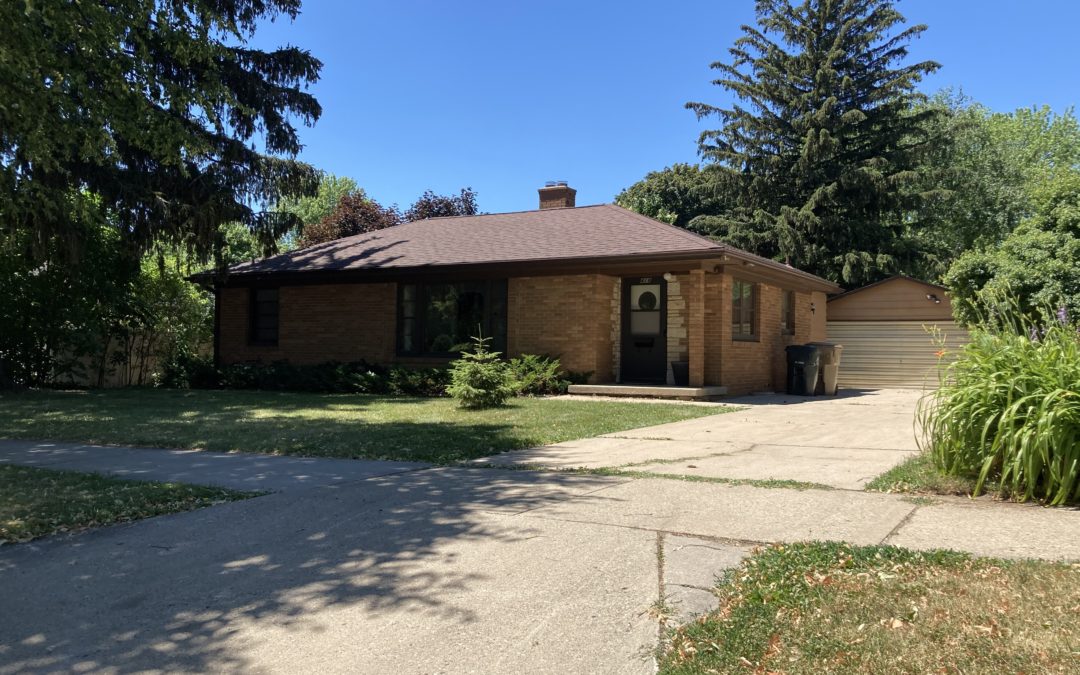 3Bed House – 418 S Owen Dr, Madison, WI