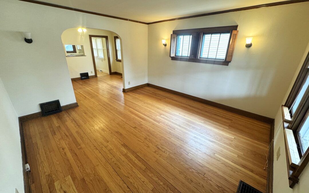 3Bed/1Bath – 1941 E Washington Ave, Madison